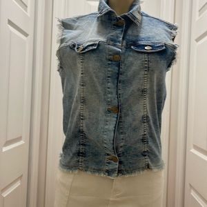 Sleeveless denim vest with distressing